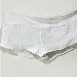 Lulu Lemon white Speed Up Short 2.5”!
